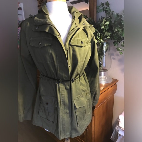 Cargo Jacket - Picture 1 of 3